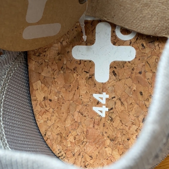 NEW! OTZ Shoes Gray Mesh Cork Insole Slip-ons Size 10.5 Men's - Picture 6 of 10